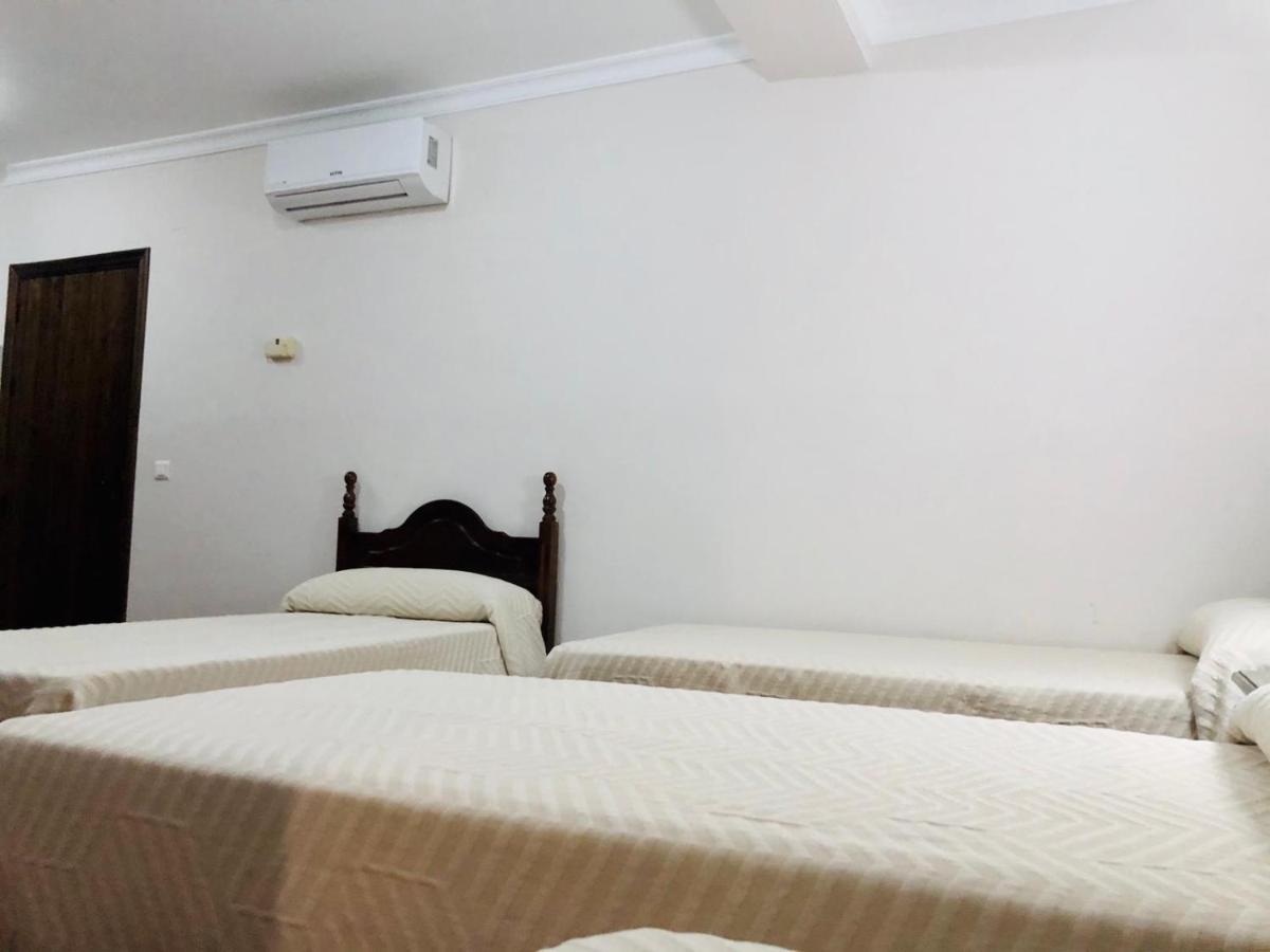 Hotel La Yedra Antequera Bagian luar foto