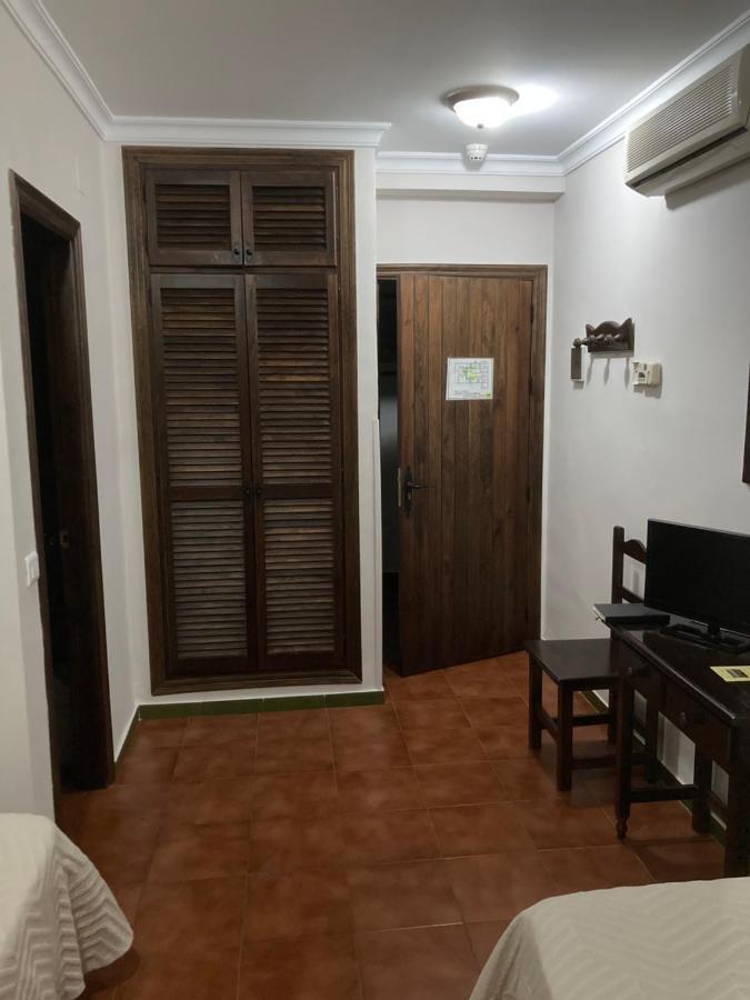 Hotel La Yedra Antequera Bagian luar foto