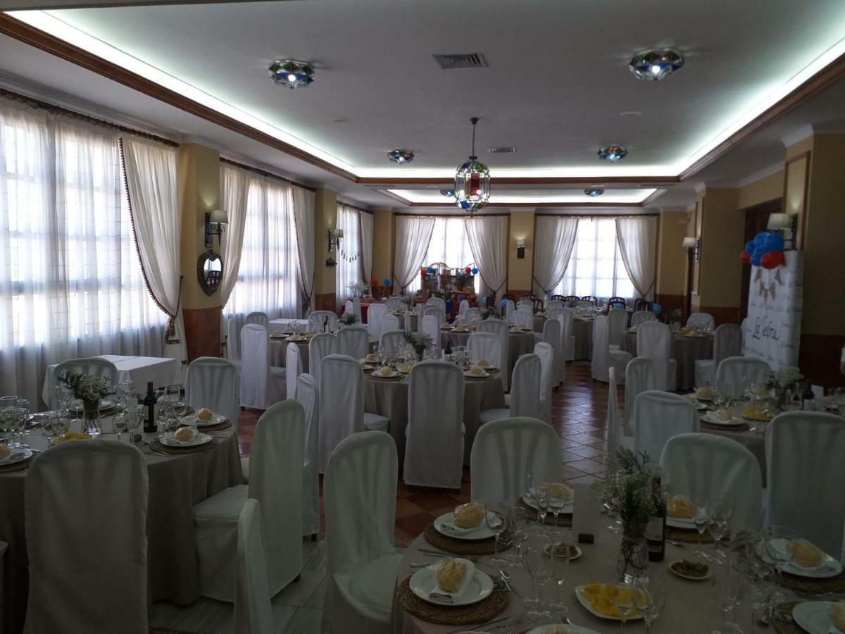 Hotel La Yedra Antequera Bagian luar foto